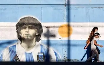 2 میلیون دلار برای خرید پیراهن «دست خدا» 