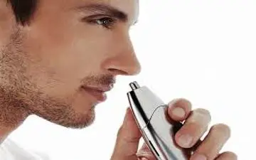 تبعات خطرناک دستکاری موهای داخل بینی!