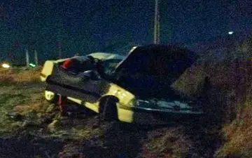 مصدومیت 2 نفر در واژگونی پژو پارس