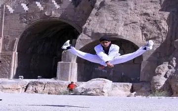 وحید ناصری کیست؟ 