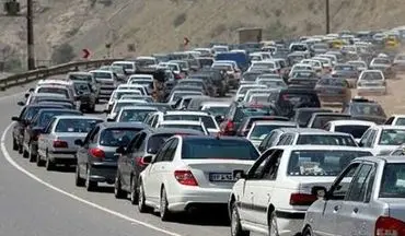 ترافیک سنگین در مسیر شمال ـ‌ جنوب کندوان/ افزایش تردد خودروهای سنگین در جاده