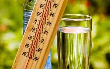 از کجا بفهمیم بدنمان کم آب است؟