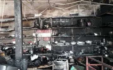 دومین آتش‌سوزی خطرناک در بازار آهن‌فروشان‌ همدان/ زنگ آماده باش به صدا درآمد 