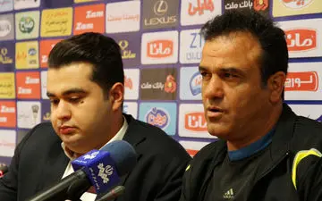  پرسپولیس یک مهاجم و یک مدافع می خواهد