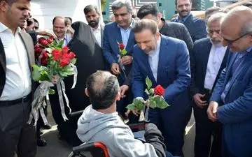 رئیس دفتر رئیس جمهور از آسایشگاه سالمندان رشت بازدید کرد