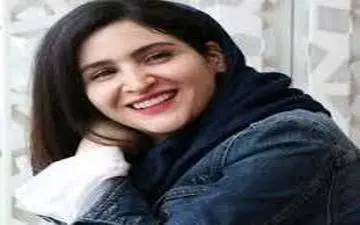 پوشش جالب نورا هاشمی در جشنواره جهانی فیلم فجر