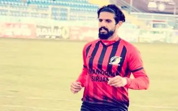 فیلم/ صنعت نفت آبادان خواستار جذب مدافع چپ آرمان گهر سیرجان شد