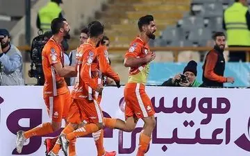  اسدی هم استقلالی شد