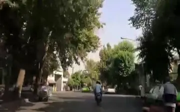 حکایت پیرمرد برنج‌فروشی در بازار کرمان که متفاوت از بقیه کاسبی می‌کند