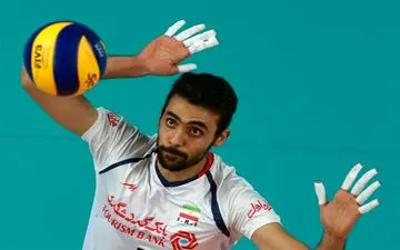 فائزی: دیر وقت خوابیدیم و به لحاظ بدنی دچار مشکل شدیم