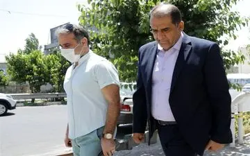 سرپرست و معاون حقوقی باشگاه پرسپولیس از انصاری عیادت کردند