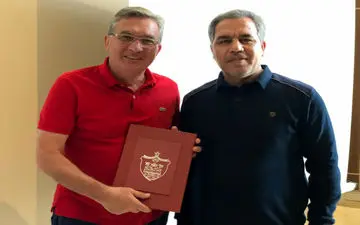 مدیرعامل پر حاشیه در آستانه استعفا