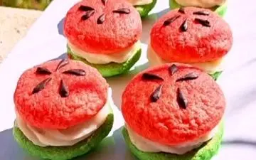 طرز تهیه کلوچه یلدایی بدون فر و همزن+ ویدئو