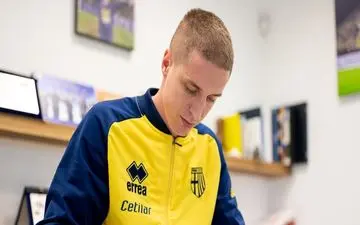 مدافع میلان با قراردادی قرضی به پارما پیوست