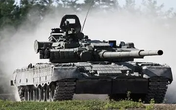 از موشک‌های نقطه‌زن تا مخوف‌ترین تانک‌ها / ناگفته‌هایی از تجهیزات و توانمندی‌های ارتش ایران + فیلم