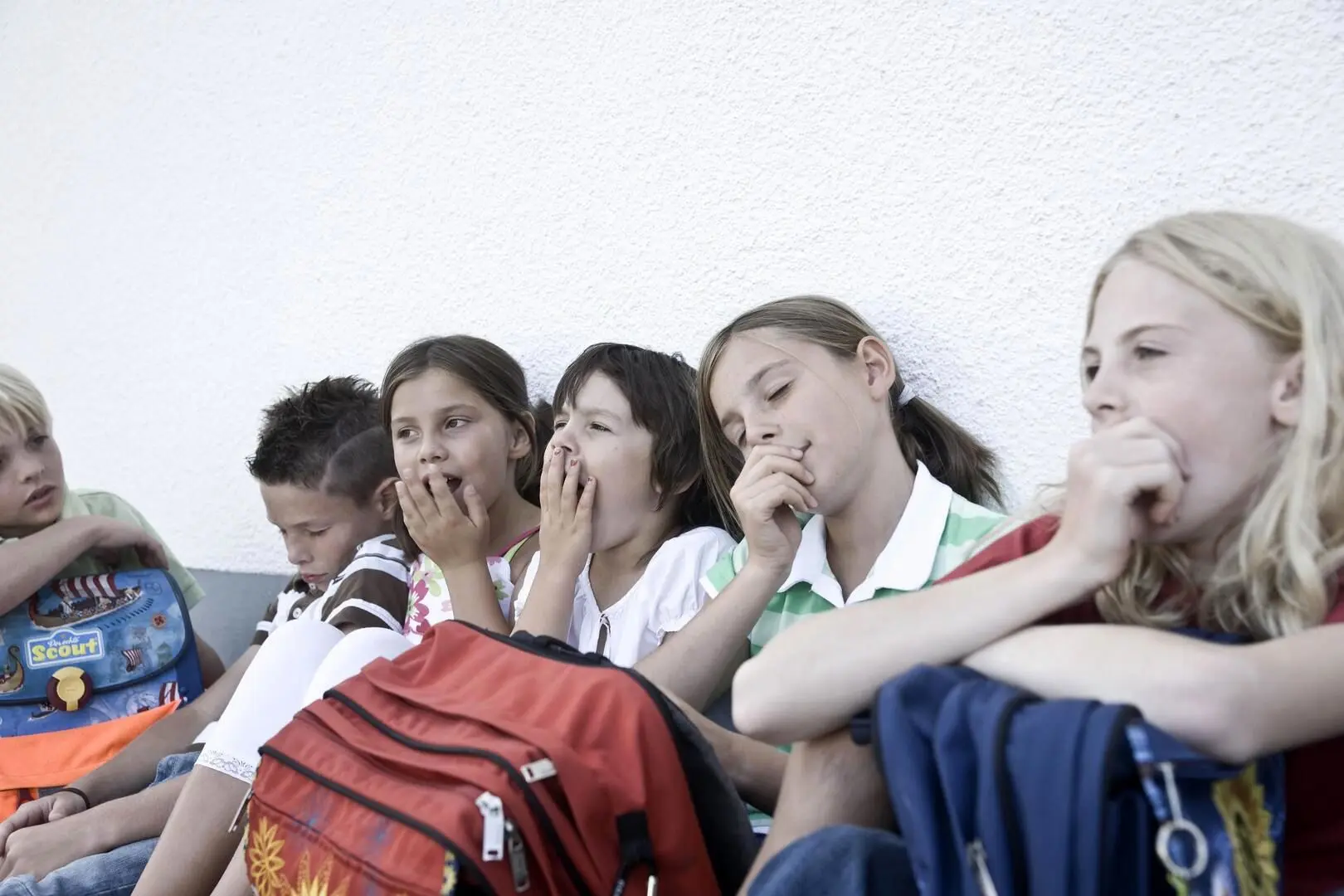 خمیازه کشیدن نشانه‌ی خستگی نیست... دانشمندان دلیل واقعی آن را کشف کردند