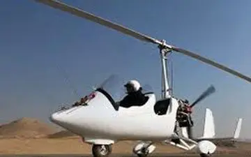 شوخی خلبان هلی کوپتر و دختر جوان گردن پسر کرجی را قطع کرد