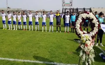 یادبود سیروس قایقران در حاشیه دربی گیلان 