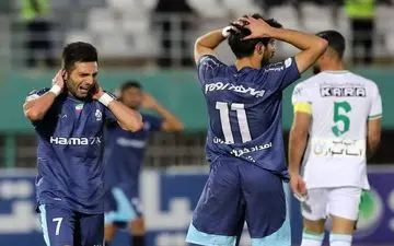 فرمان پیکان با رانندگی نریمان جهان سخت امتیاز می دهد