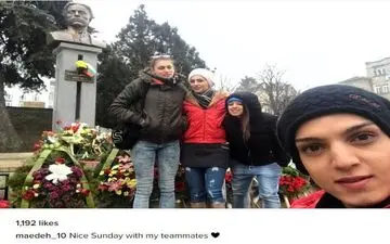 سلفی بازیکنان زن لژیونر والیبال ایران با هم تیمی هایشان در بلغارستان!