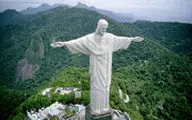 همدردی مجسمه مسیح در برزیل با جامعه پزشکی جهان