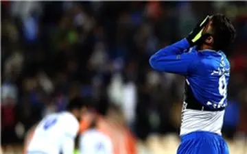 باخت بد موقع استقلال/تراکتورسازی به نایب قهرمانی نزدیک شد