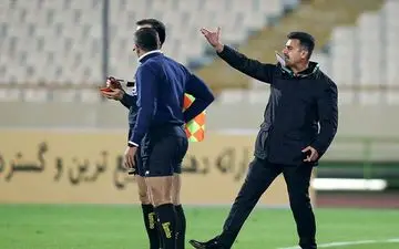 با یک تیم مذاکره کرده‌ام اما اگر شرایط استقلال بهتر شود تمدید می‌کنم/سیدسیروس پورموسوی خبر توافق با فولادی‌ها را تایید می‌کند.