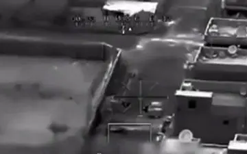 فیلم ادعایی از لحظه اصابت موشک به خودروی حامل سردار سلیمانی