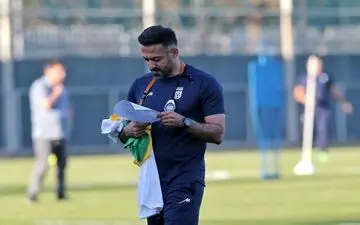 سرمربی گل‌گهر سه امتیاز را تقدیم قلعه‌نویی کرد