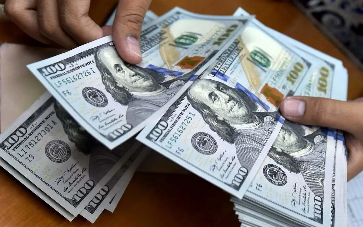 پیشبینی حداقل و حداکثر قیمت دلار برای فردا پنجشنبه ۲۴ مهر ۱۴۰۴