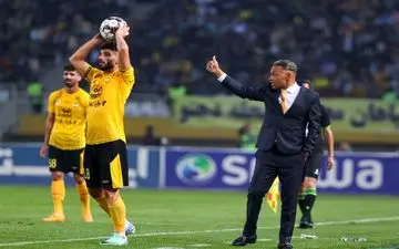 مورایس: بازار نقل و انتقالات رقابتی است/ چگونه فوتبال ایران با قانون سقف بودجه رشد می‌کند؟