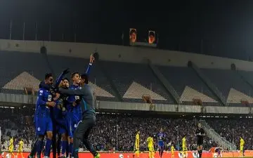 از تست بلوغ شاگردان استراماچونی تا جدال قلعه‌نویی و دنیزلی در اصفهان