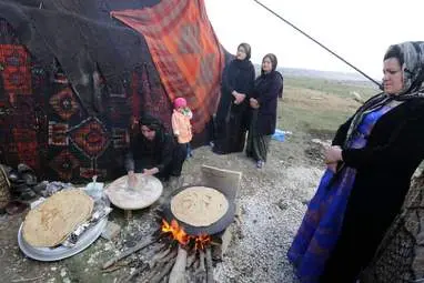 افتتاح واحدهای مسکونی گهواره  توسط  رئیس کمیته امداد کشور و  استاندار کرمانشاه 