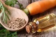 ۴ فایده شگفت‌انگیز روغن هویج برای مو