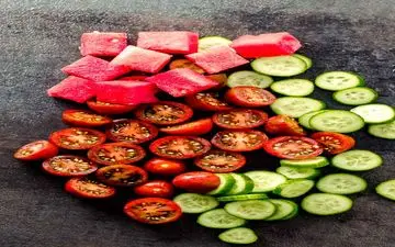 7 ماده غذایی برای جلوگیری از کم‌آبی بدن
