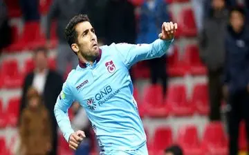 وحید امیری به باشگاه پرسپولیس رفت