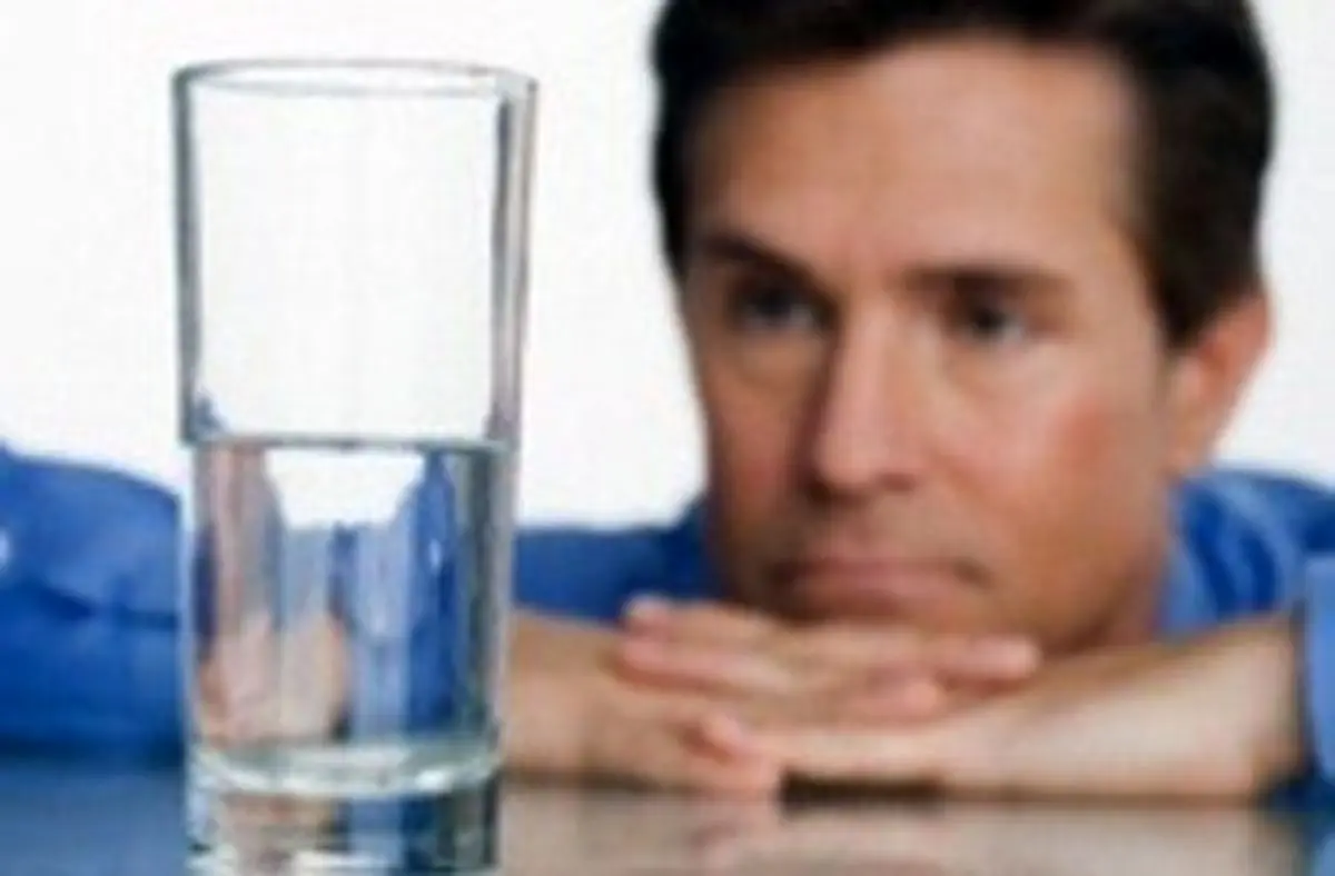 آیا نوشیدن آب زیاد باعث کاهش وزن می‌شود