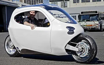 موتورسواری بدون ترس از سقوط + فیلم