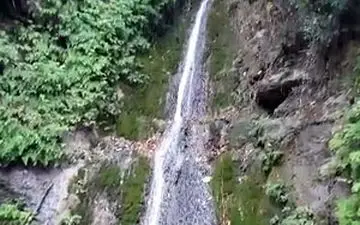 سیری در آبشار زیبا و دیدنی حسینا + فیلم 