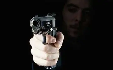 زن هفت تیر کش برای قتل کارمند بانک ملی اجیر شد و....