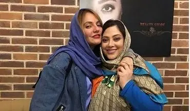عکس یادگاری مهنار افشار به همراه مریم سلطانی در سالن زیبایی (عکس)