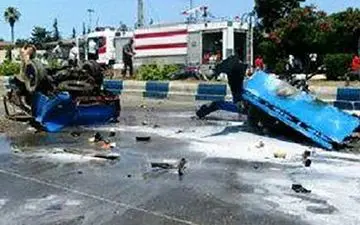 عجیب ترین عکس از نصف شدن نیسان آبی / 2 نفر در رودسر کشته شدند