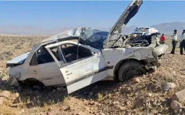 واژگونی مرگبار پژو ۴۰۵ در خمینی‌شهر | یک نفر جان باخت، ۶ نفر روانه بیمارستان شدند