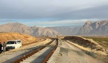 وزیر راه: پروژه راه آهن کرمانشاه پیشران استان در حوزه حمل و نقل است
