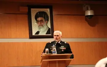 دست برتر منطقه در حوزه دفاع دریایی هستیم