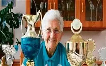 پیرترین ژیمناست فعال جهان! + عکس