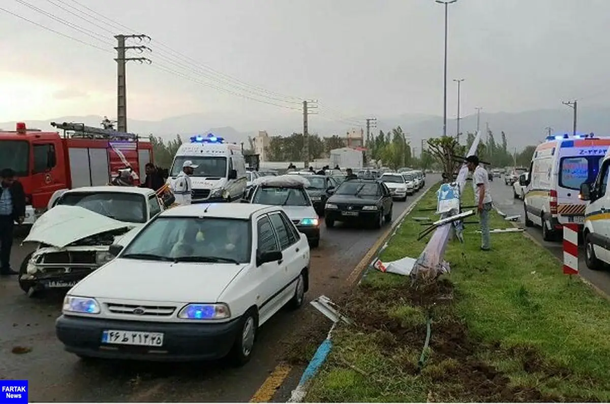 تصادف چند خودرو در مرند یک کشته داد