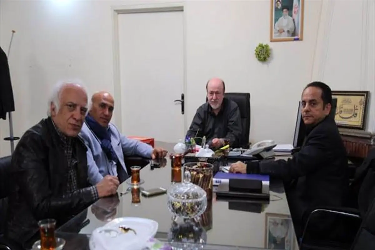 جلسه شبانگاهی منصوریان با مسئولان باشگاه استقلال