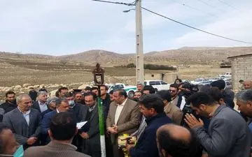 دورافتاده ترین روستاها به برکت انقلاب از نعمت گاز بهره مند شده‌اند