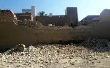 دیوار «قلعه کلات اهرم» بر اثر زلزله فرو ریخت
